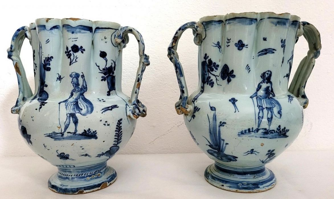 Par de vasos de flores